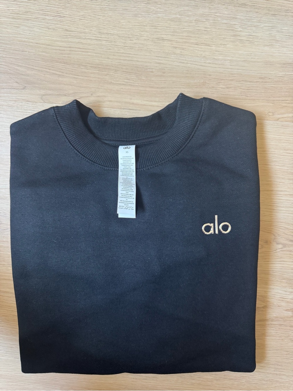 ALO Yoga Accolade Black Crewneck Sweatshirt - Picture 4 of 5
